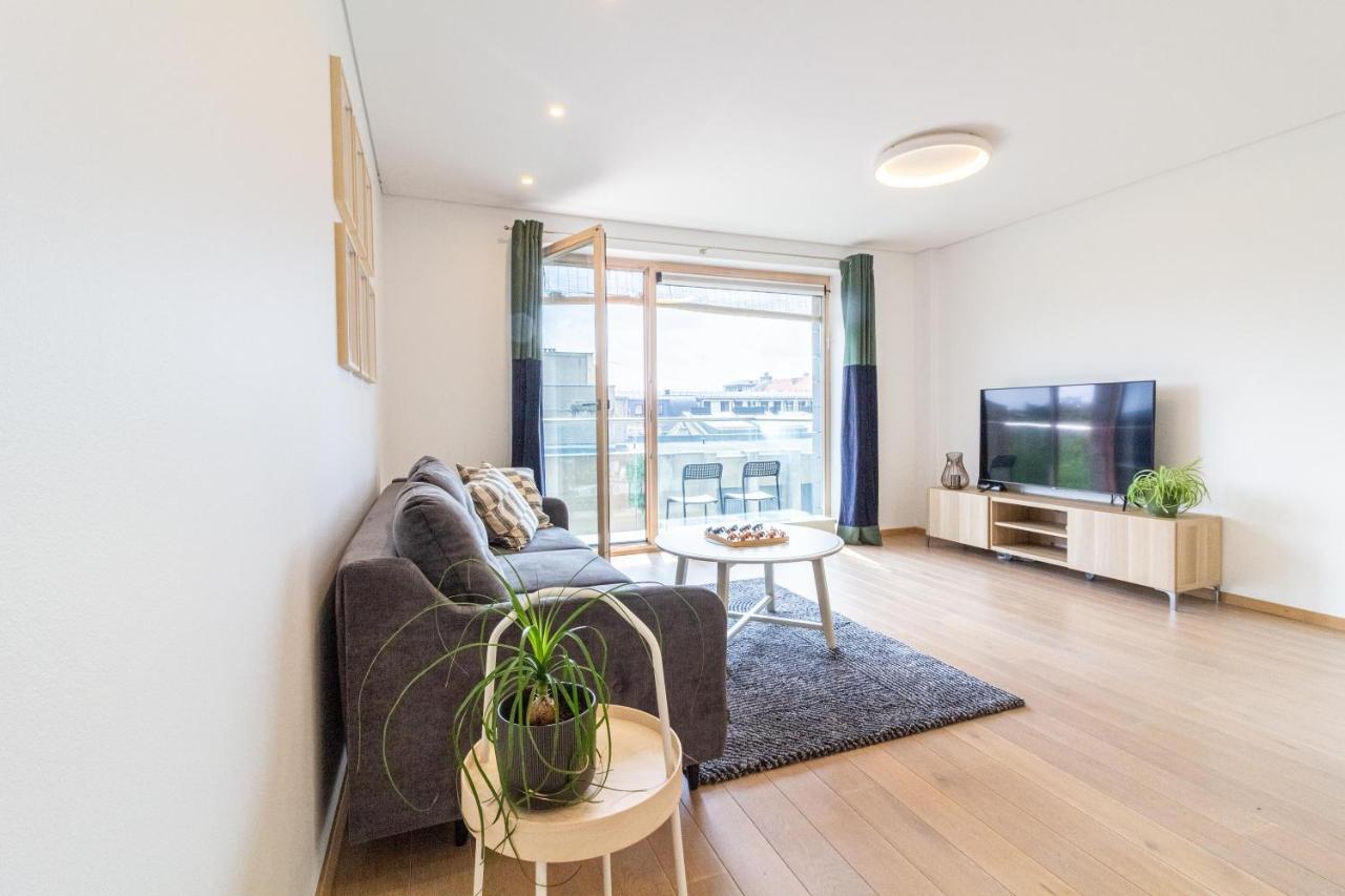 Cohost I Sunny Center Apt, Covered Parking, Balcony & Self Check-In Каунас Екстер'єр фото